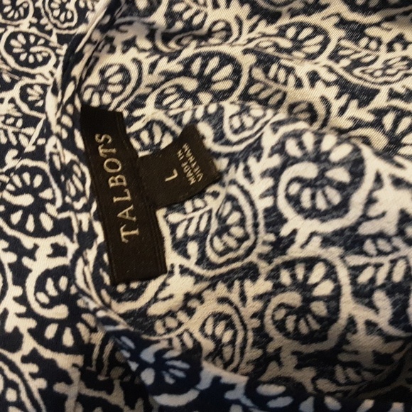 Talbot Floral Inspired Wrap Top SZ LG - Picture 5 of 6